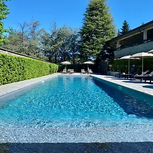 4* فندق Living Milano