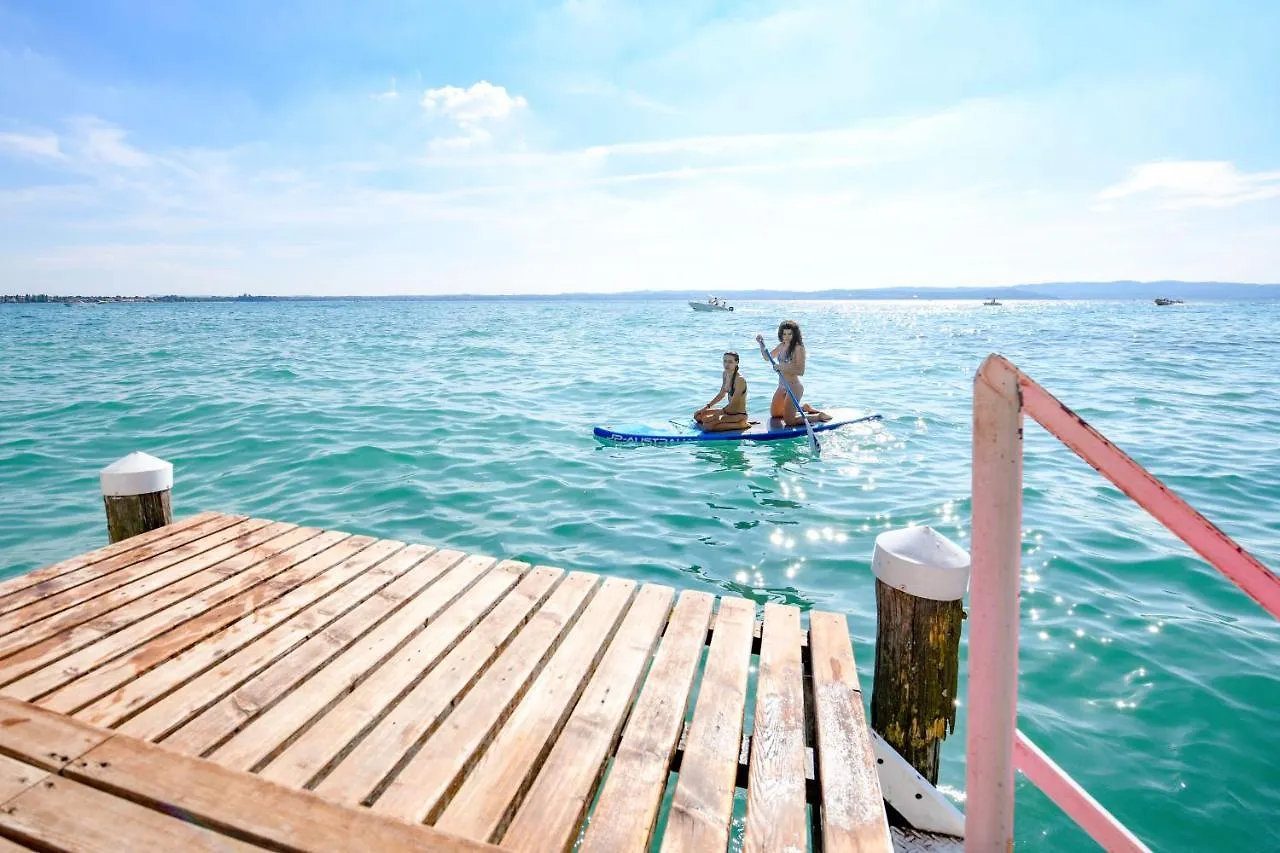 Hotel Flaminia Sirmione 4*,